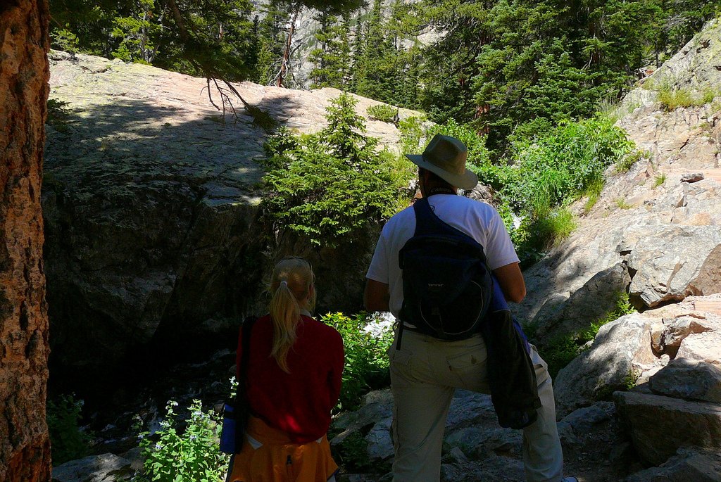 Father Daughter Hiking - Teen Rehab