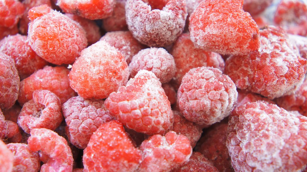 raspberry fruit food frozen