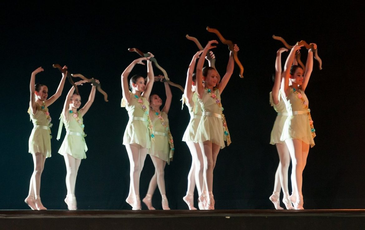 teen girls dance ballet